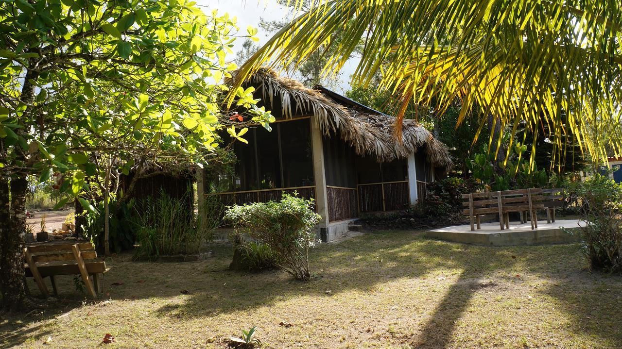 Pine Ridge Lodge San Ignacio Exterior photo